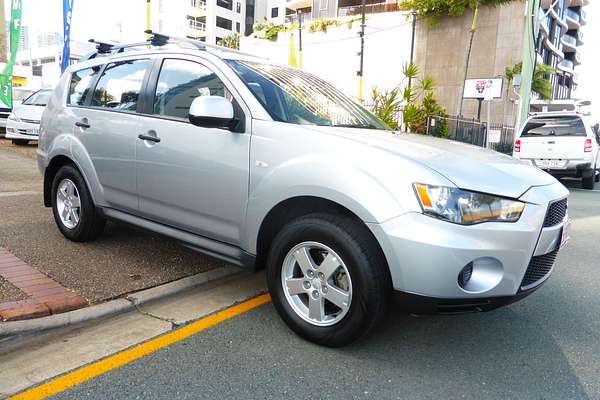 2010 Mitsubishi Outlander LS ZH