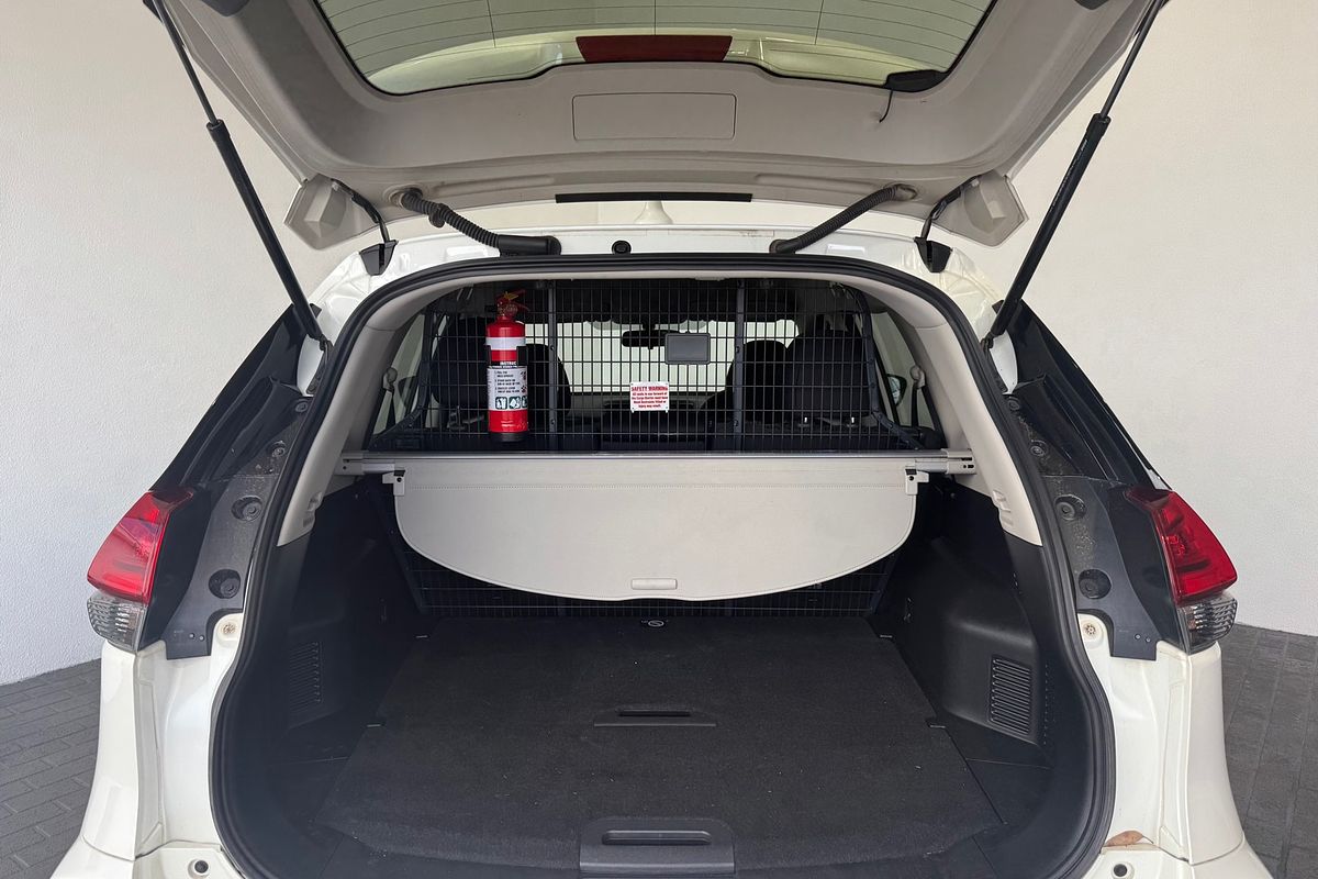 2022 Nissan X-TRAIL ST T32