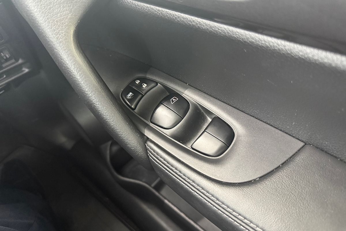 2022 Nissan X-TRAIL ST T32