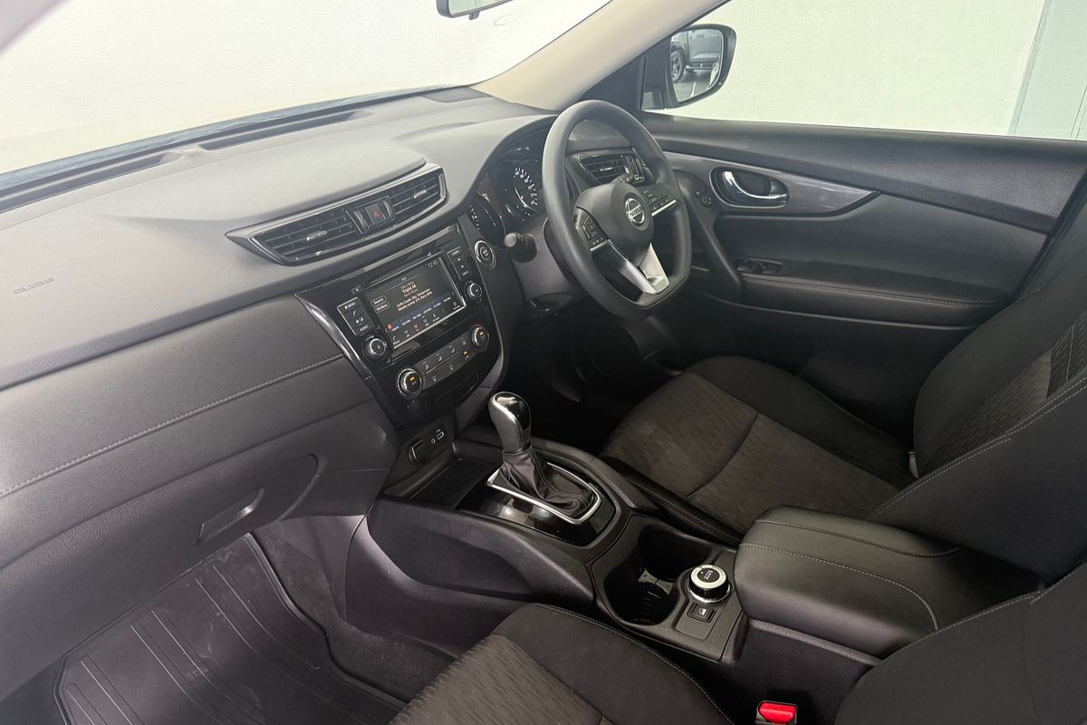 2022 Nissan X-TRAIL ST T32