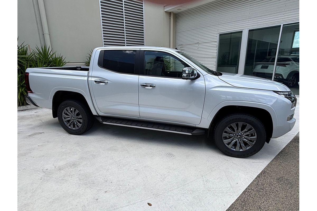 2024 Mitsubishi Triton GLS MV 4X4