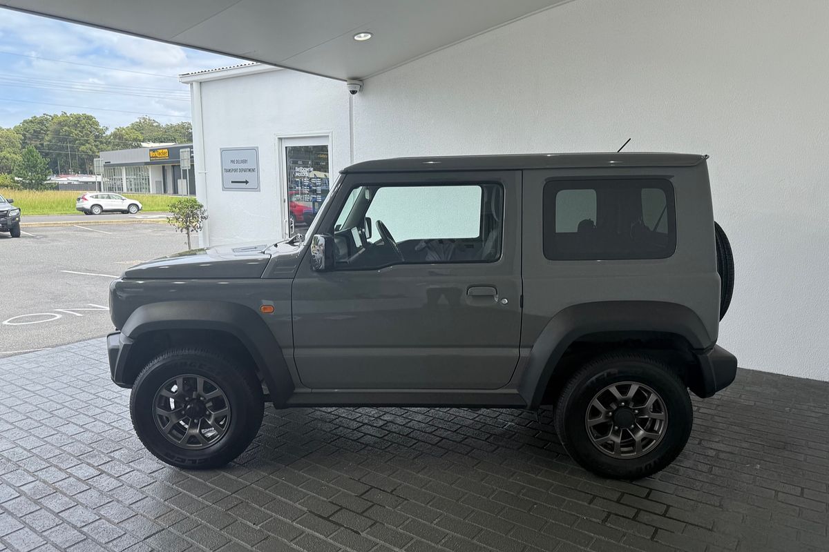 2022 Suzuki Jimny GLX GJ