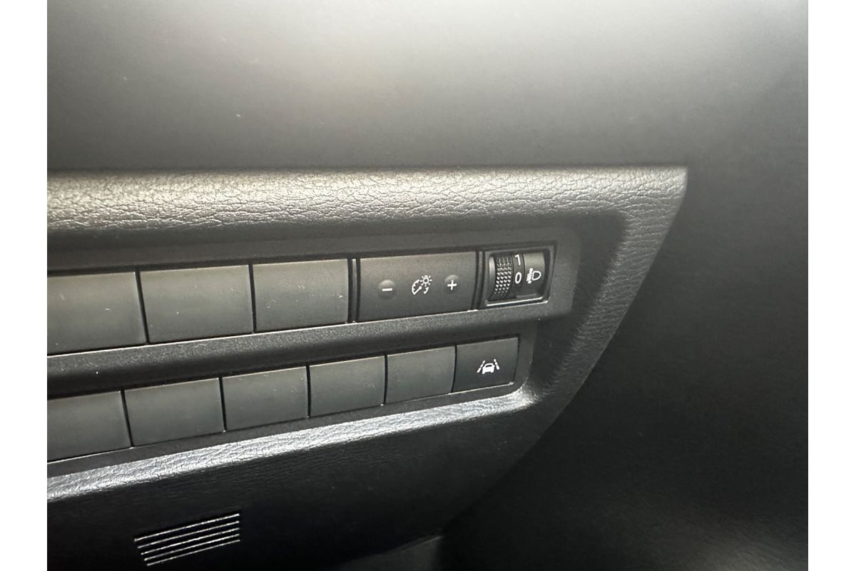 2024 Mitsubishi Outlander LS ZM