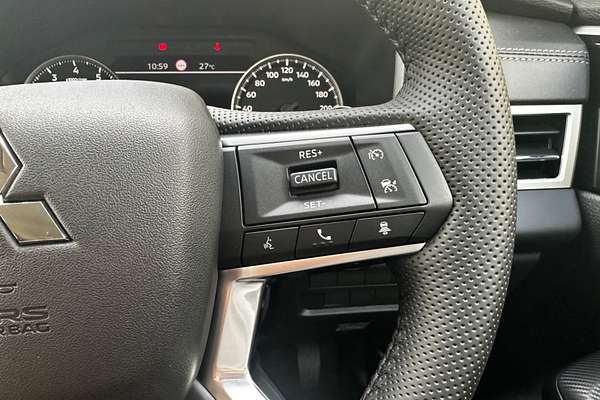2024 Mitsubishi Outlander LS ZM