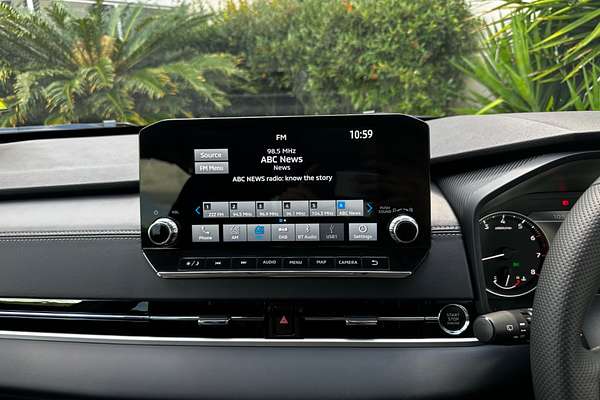 2024 Mitsubishi Outlander LS ZM