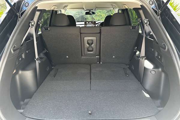 2024 Mitsubishi Outlander LS ZM