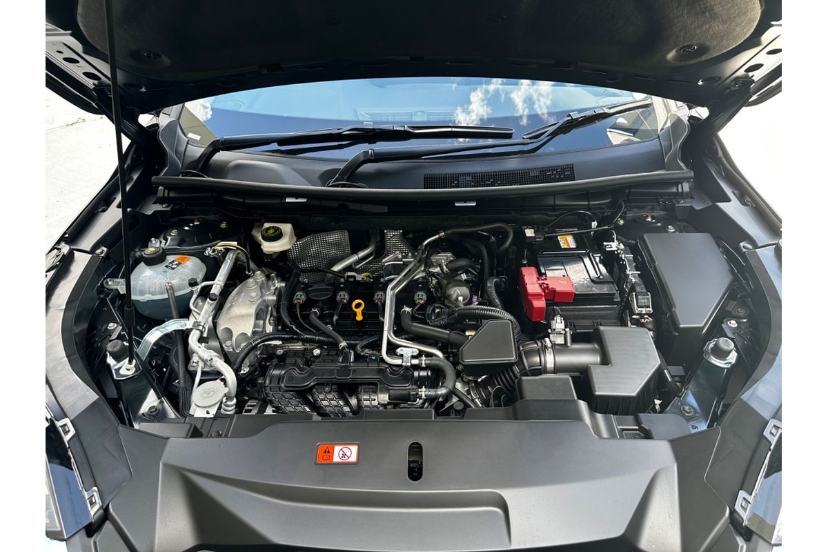 2024 Mitsubishi Outlander LS ZM