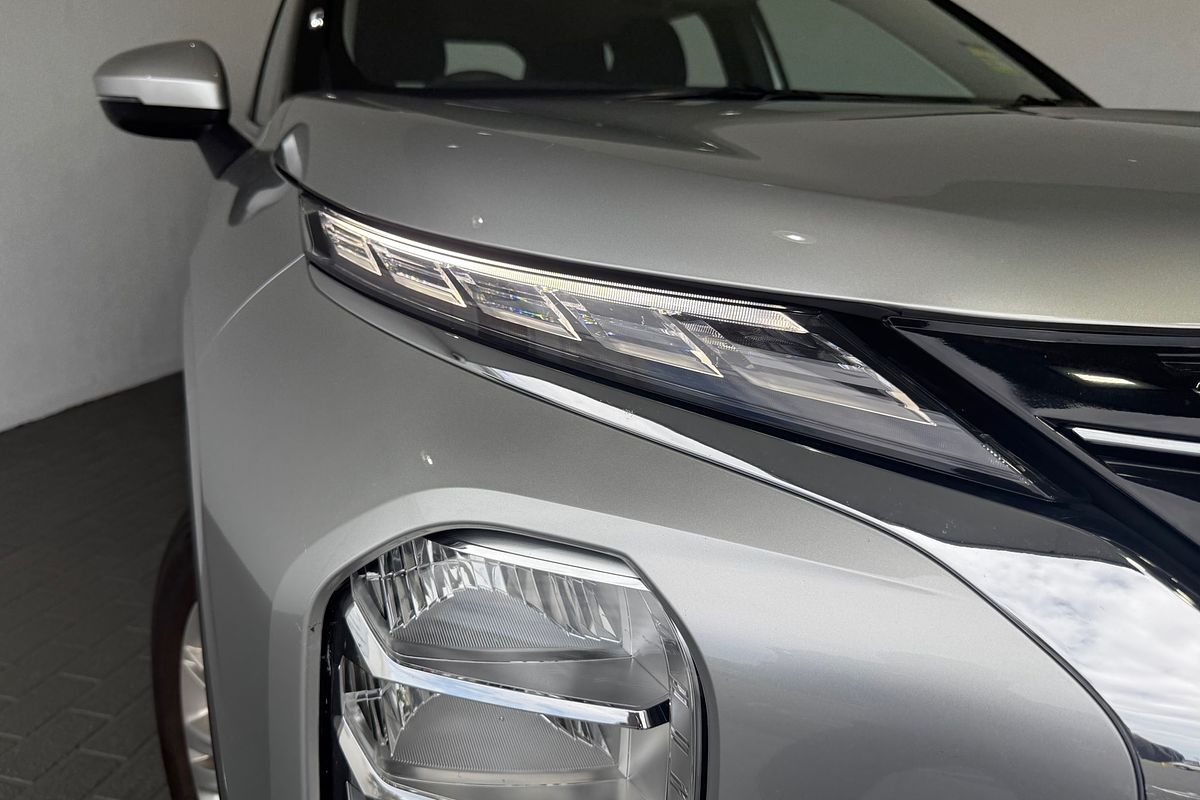 2023 Mitsubishi Outlander ES ZM