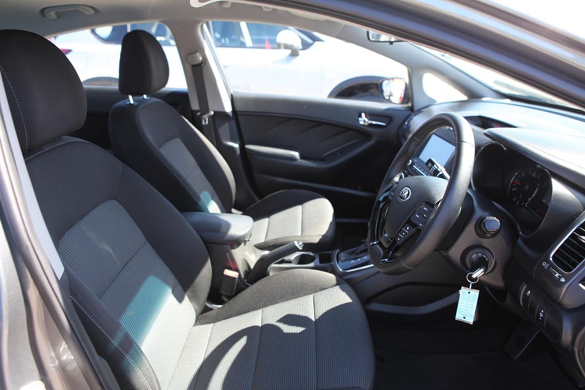 2017 Kia Cerato Sport YD