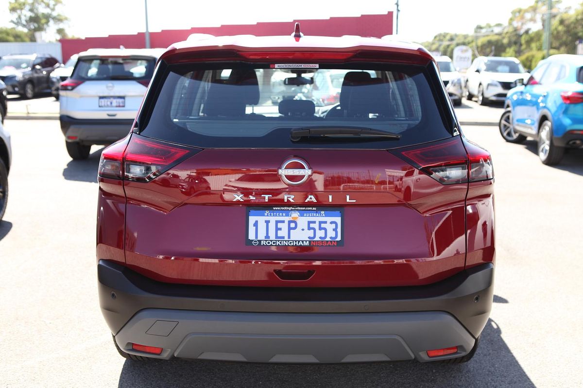 2024 Nissan X-TRAIL ST T33