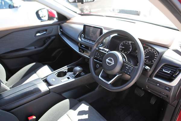 2024 Nissan X-TRAIL ST T33