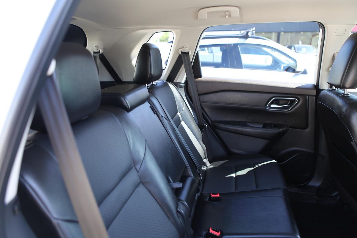 2024 Nissan X-TRAIL ST-L T33