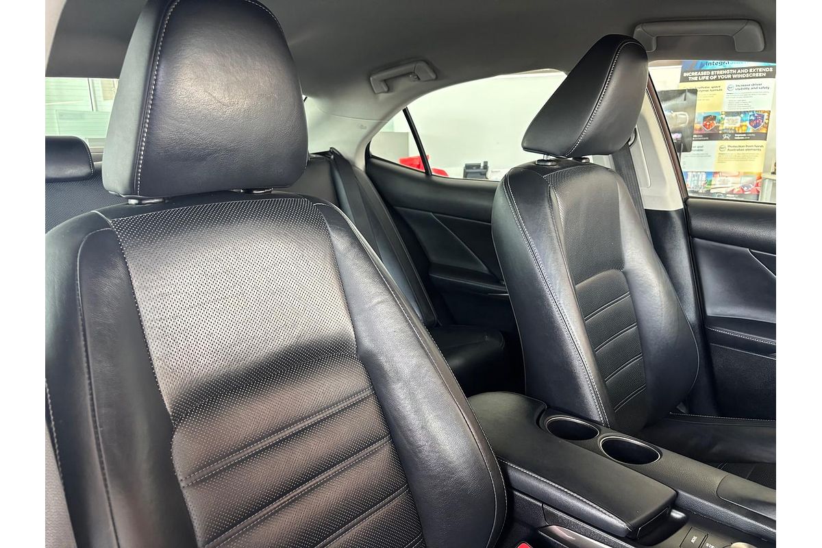 2014 Lexus IS IS250 Luxury GSE30R