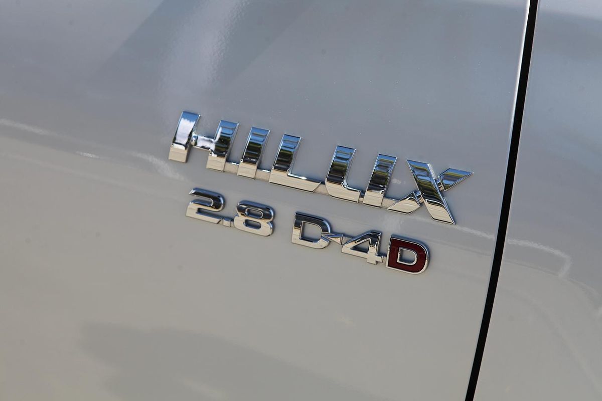 2018 Toyota Hilux SR5 GUN126R 4X4