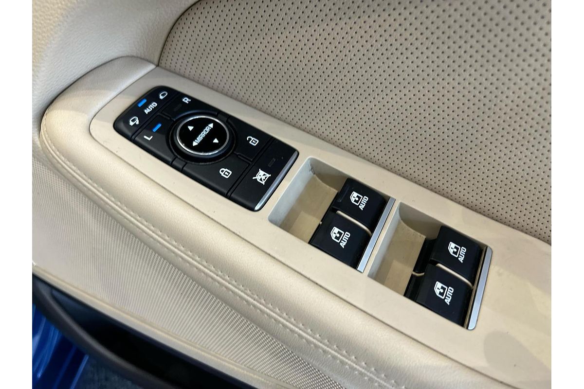 2015 Hyundai Genesis Ultimate Pack DH