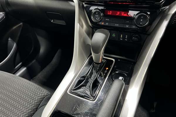 2022 Mitsubishi Eclipse Cross ES YB