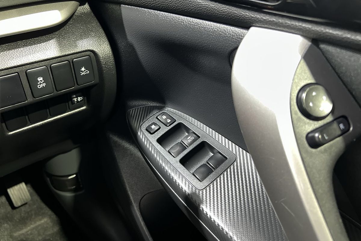 2022 Mitsubishi Eclipse Cross ES YB