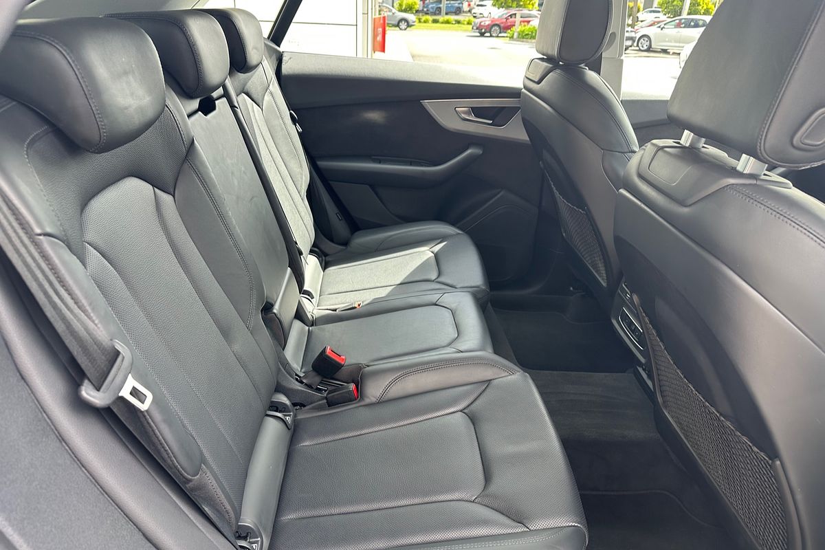 2019 Audi Q8 55 TFSI F1