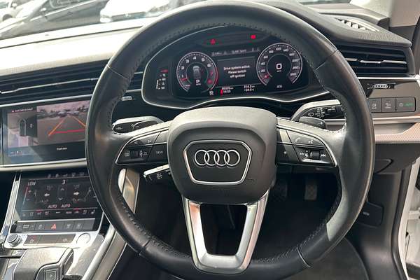 2019 Audi Q8 55 TFSI F1