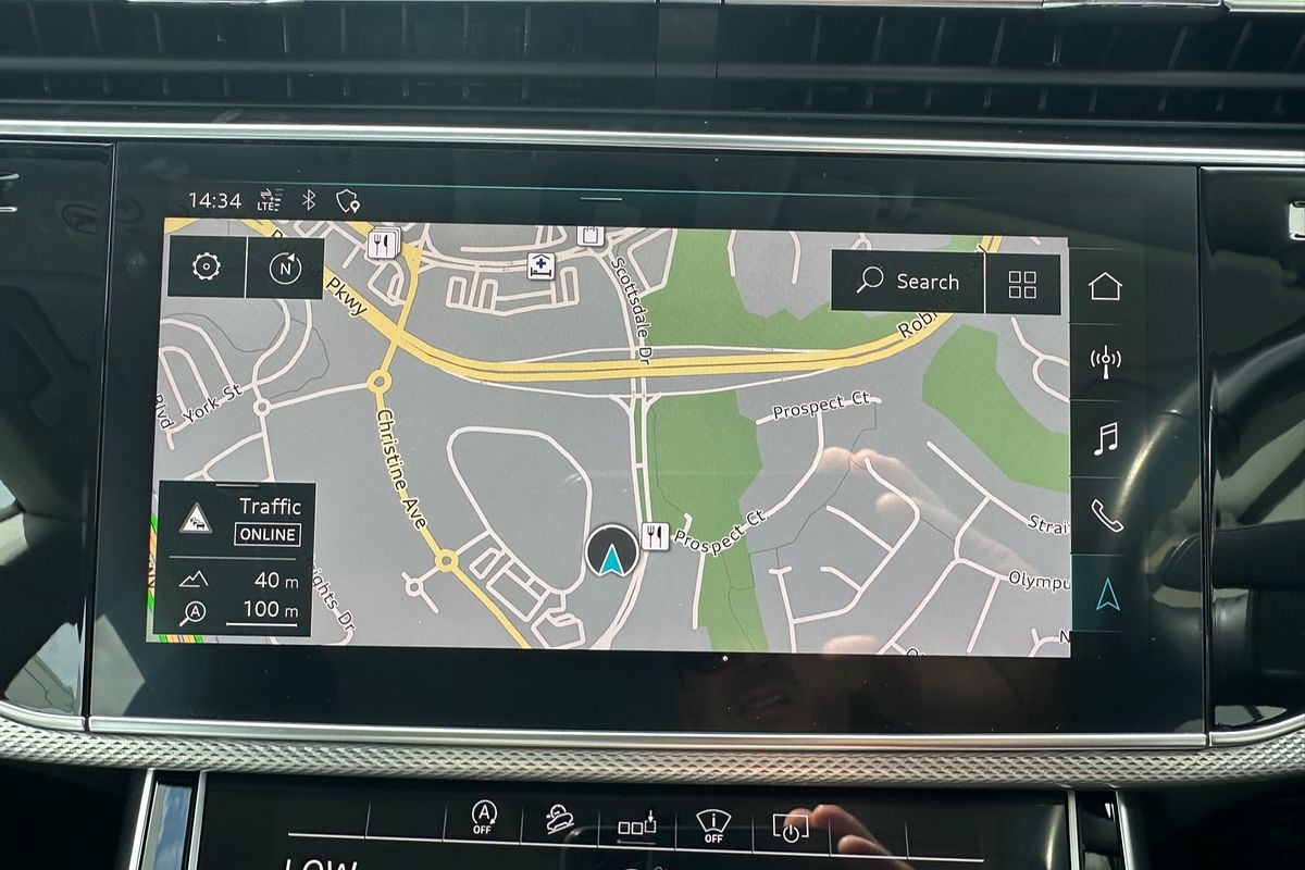 2019 Audi Q8 55 TFSI F1