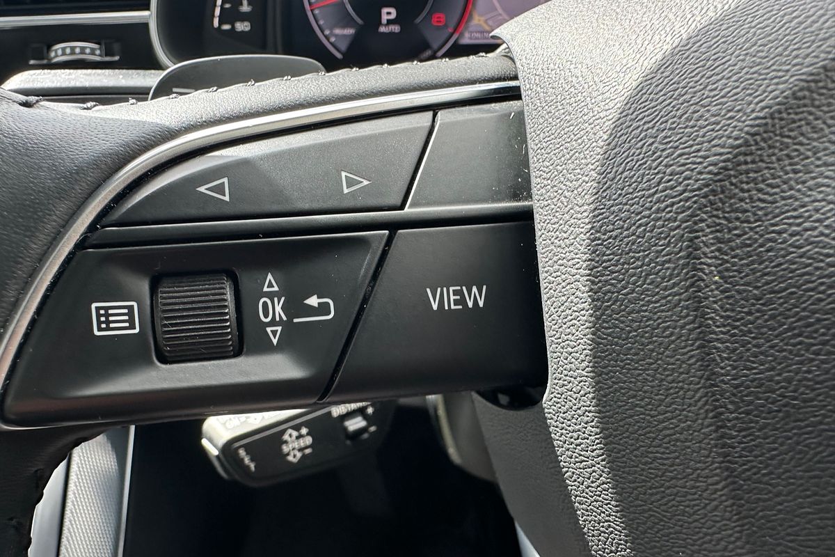 2019 Audi Q8 55 TFSI F1
