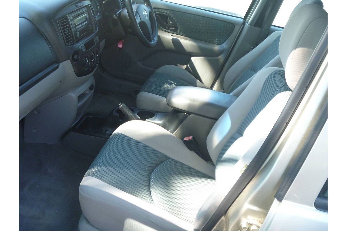 2004 Mazda TRIBUTE