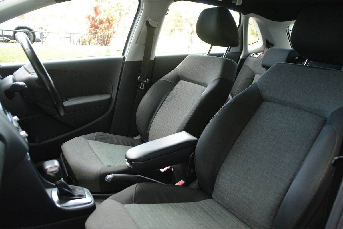 2010 Volkswagen Polo 77TSI Comfortline 6R