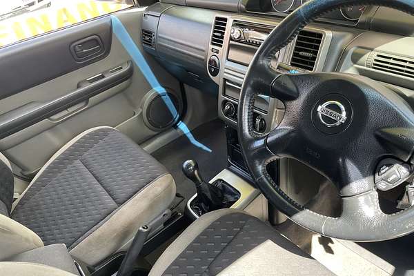 2005 Nissan X-TRAIL ST T30 II
