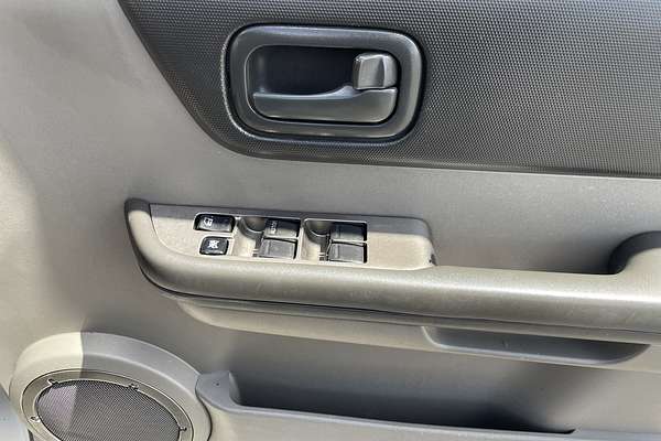 2005 Nissan X-TRAIL ST T30 II