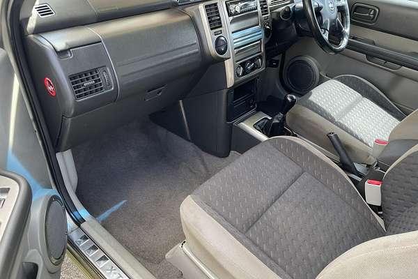 2005 Nissan X-TRAIL ST T30 II
