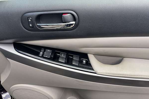 2010 Mazda CX-7 Luxury Sports ER Series 2