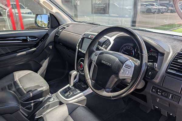 2020 Isuzu MU-X LS-T