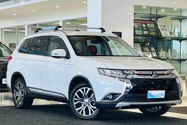2016 Mitsubishi Outlander LS Safety Pack ZK