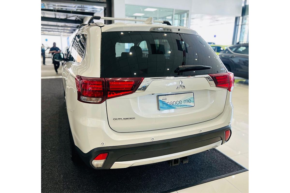2016 Mitsubishi Outlander LS Safety Pack ZK