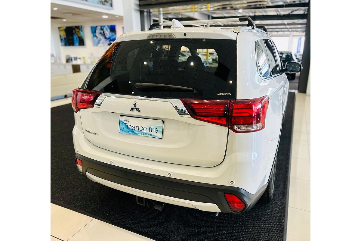 2016 Mitsubishi Outlander LS Safety Pack ZK