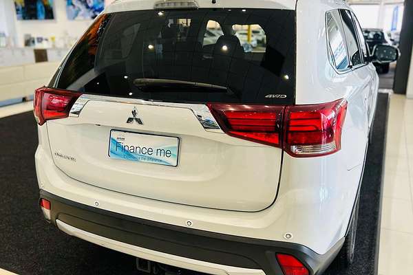 2016 Mitsubishi Outlander LS Safety Pack ZK