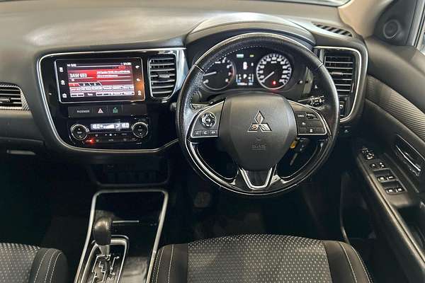 2016 Mitsubishi Outlander LS Safety Pack ZK