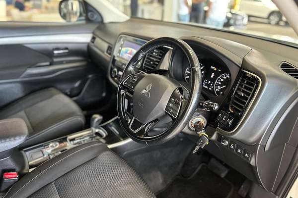 2016 Mitsubishi Outlander LS Safety Pack ZK
