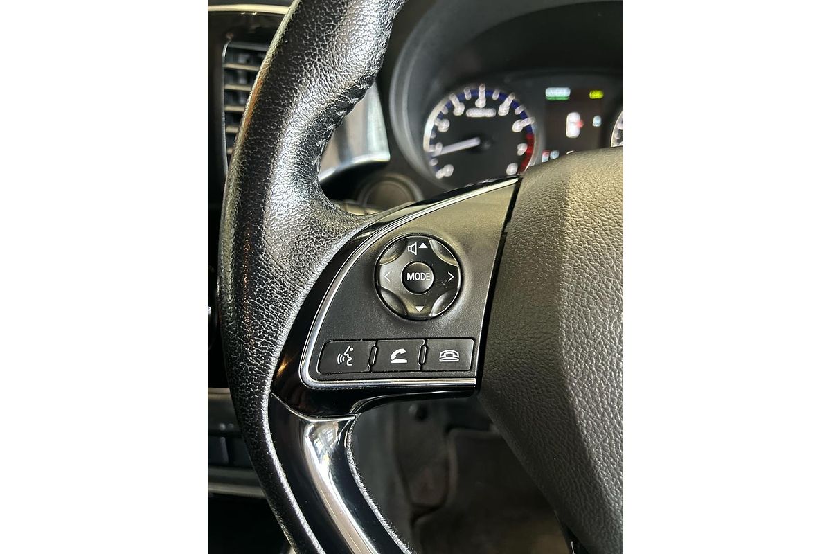 2016 Mitsubishi Outlander LS Safety Pack ZK