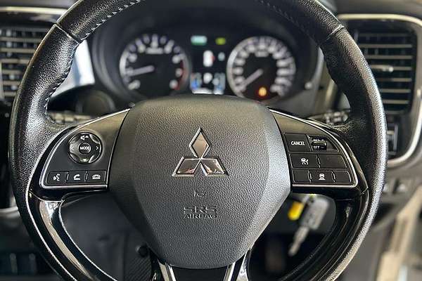 2016 Mitsubishi Outlander LS Safety Pack ZK