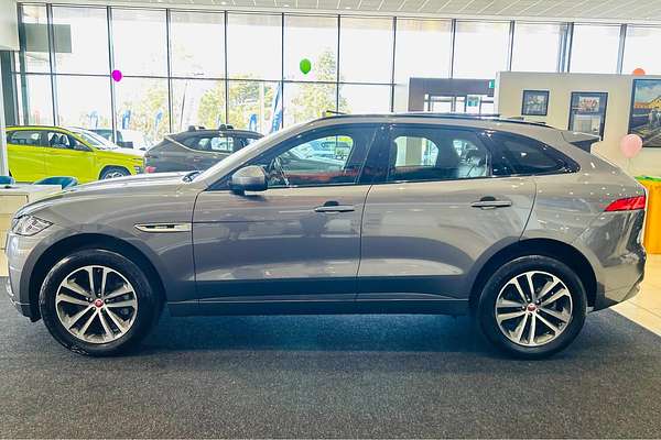 2018 Jaguar F-PACE 30t R-Sport X761