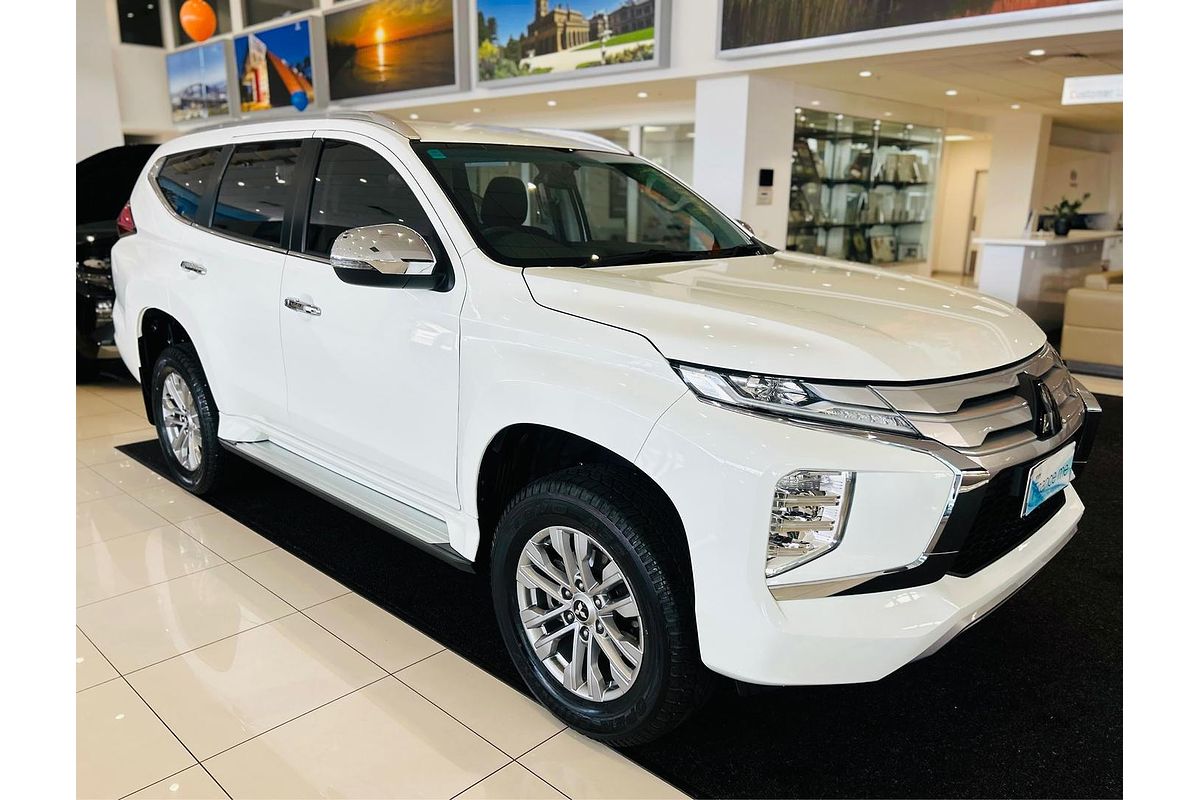2023 Mitsubishi Pajero Sport GLX QF