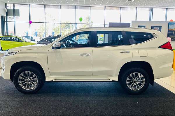 2023 Mitsubishi Pajero Sport GLX QF