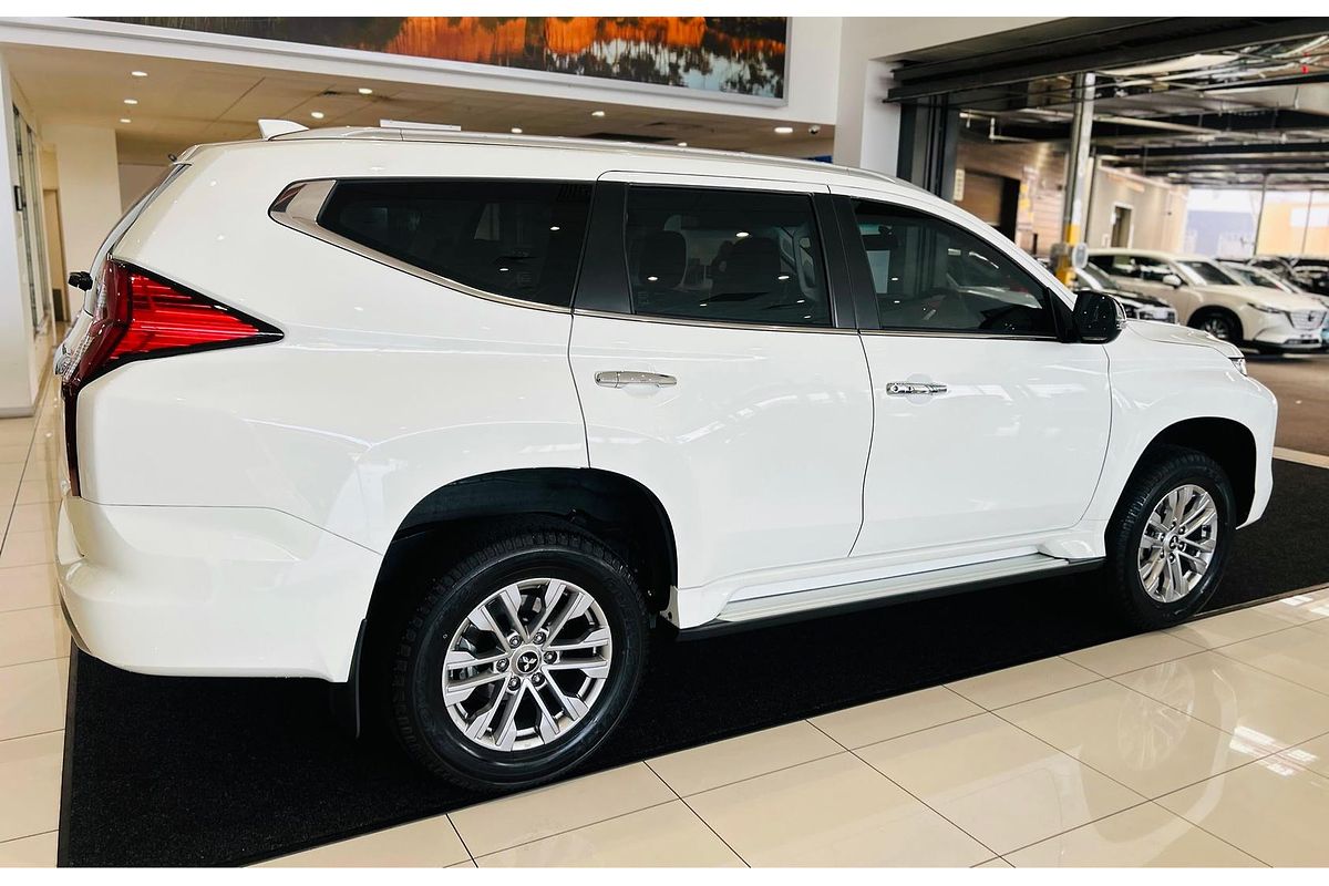 2023 Mitsubishi Pajero Sport GLX QF