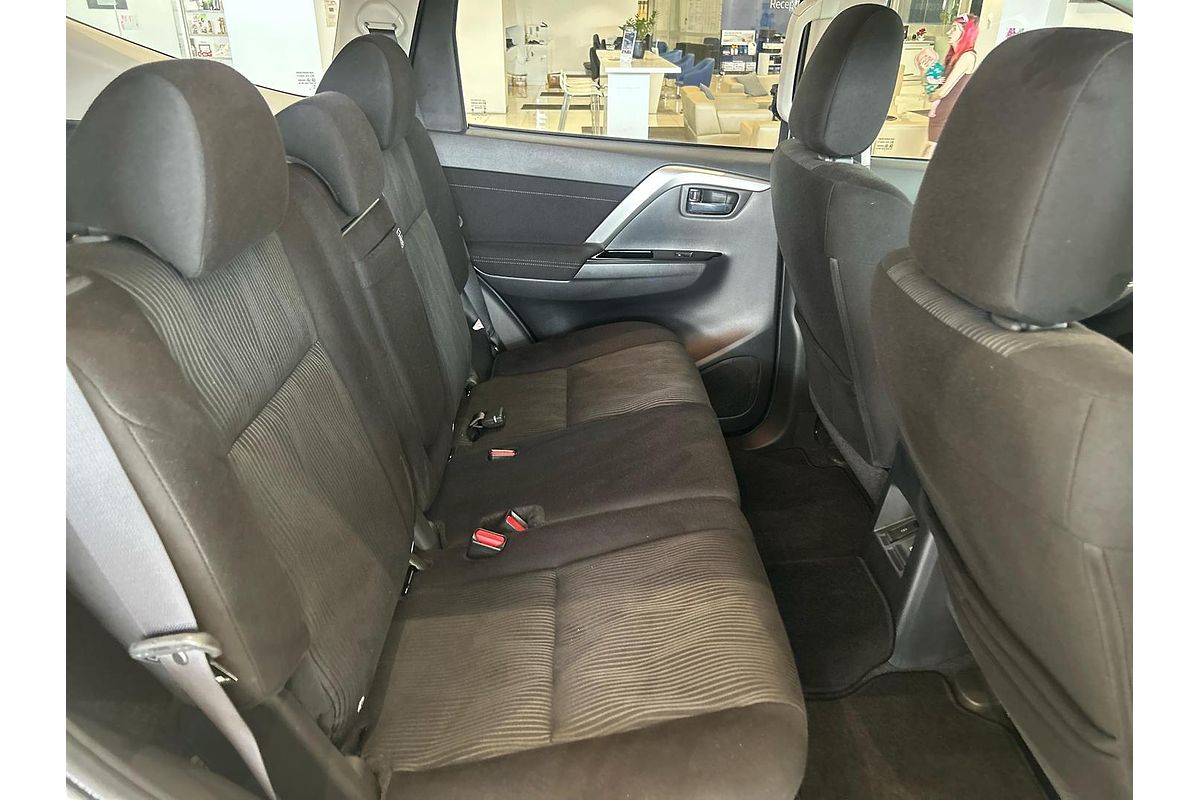 2023 Mitsubishi Pajero Sport GLX QF