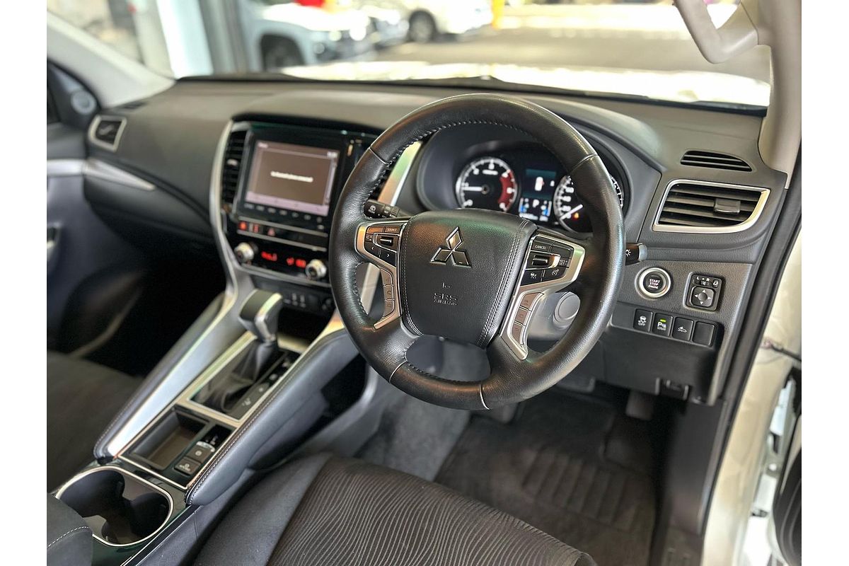 2023 Mitsubishi Pajero Sport GLX QF