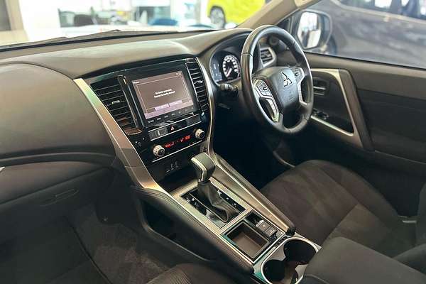 2023 Mitsubishi Pajero Sport GLX QF