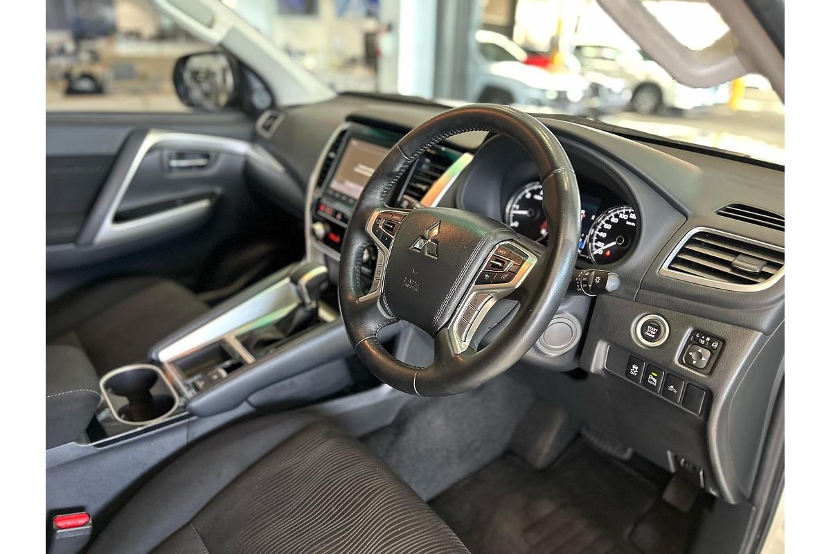2023 Mitsubishi Pajero Sport GLX QF