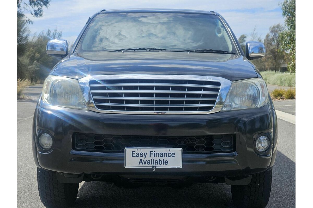 2011 Toyota Hilux SR5 (4x4) GGN25R MY11 Upgrade 4X4