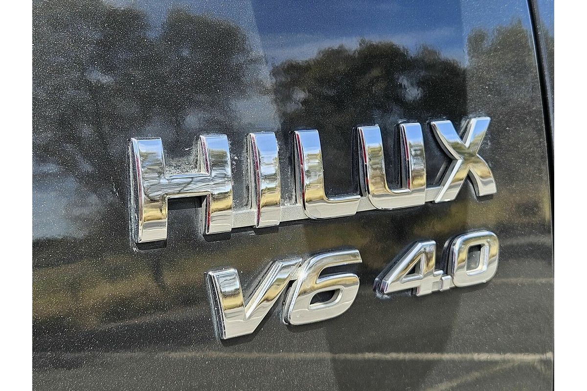 2011 Toyota Hilux SR5 (4x4) GGN25R MY11 Upgrade 4X4